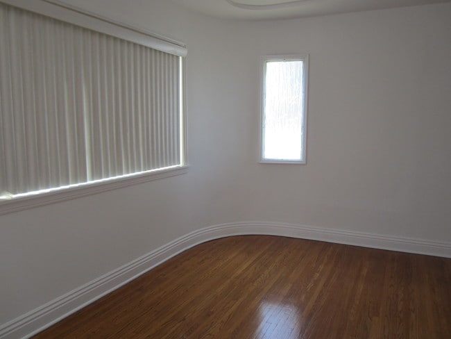 2517 34th St Unit 2517
