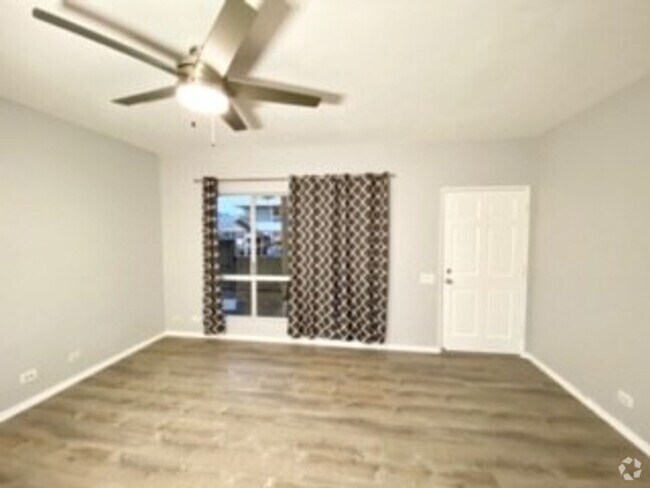 Building Photo - Moore, John &amp; Arlene Unit Palm Court - Ewa by Gentry Rental