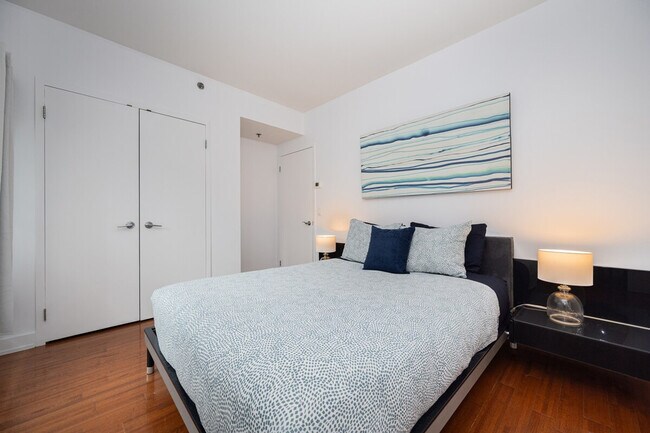 Photo - 244 Rue De la Gauchetière O Unit ID1261769P