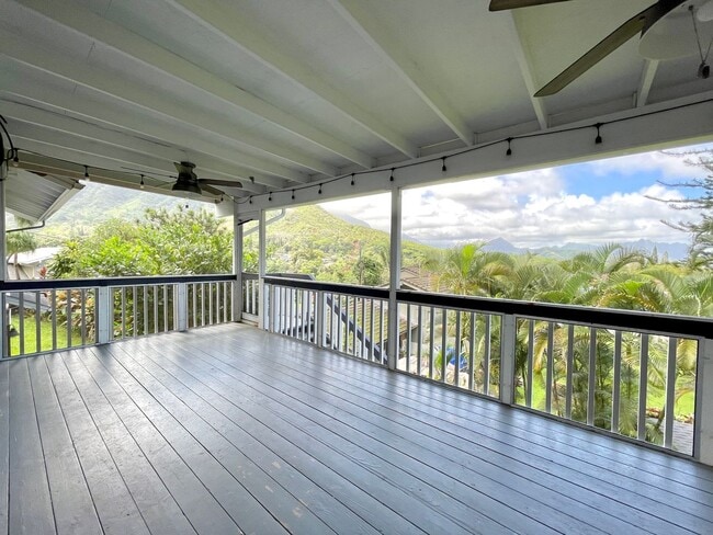 Building Photo - Ahuimanu - Kaneohe - 4 bedrooms, 2.5 bathrooms