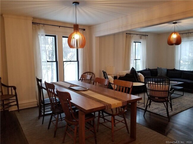 Photo - 16 Under Mountain Rd