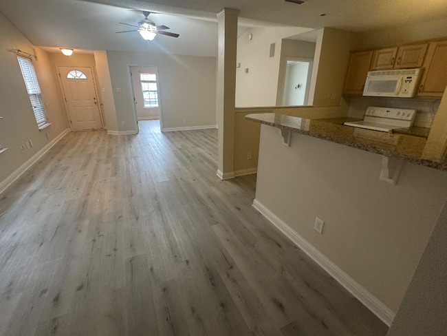 Photo - 12805 Courage Crossing