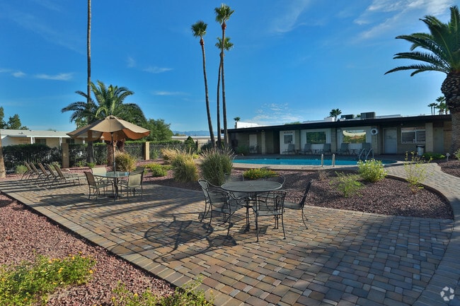 Verde Plaza - Verde Plaza Apartments