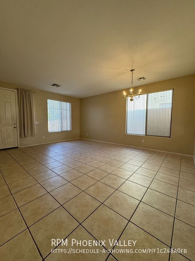 Photo - 2305 W Carter Rd