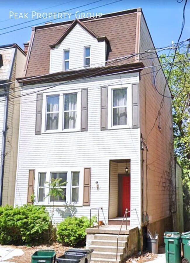 Building Photo - 2667 Bellevue Ave Unit 2 Rental