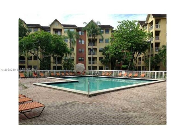 Building Photo - 8343 Lake Dr Unit 101