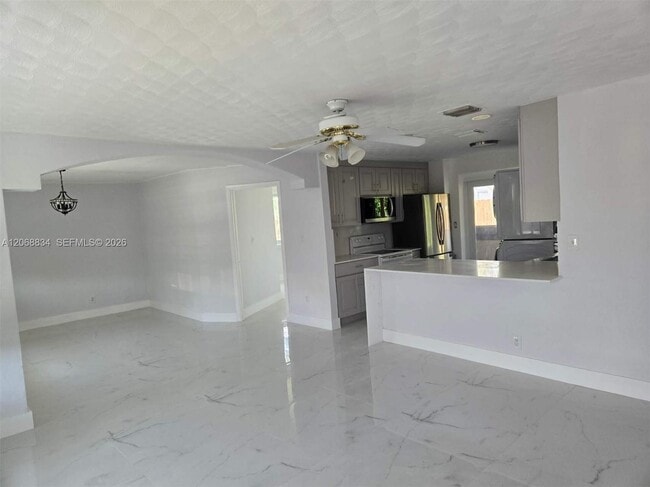 Photo - 1101 NE 23rd Pl