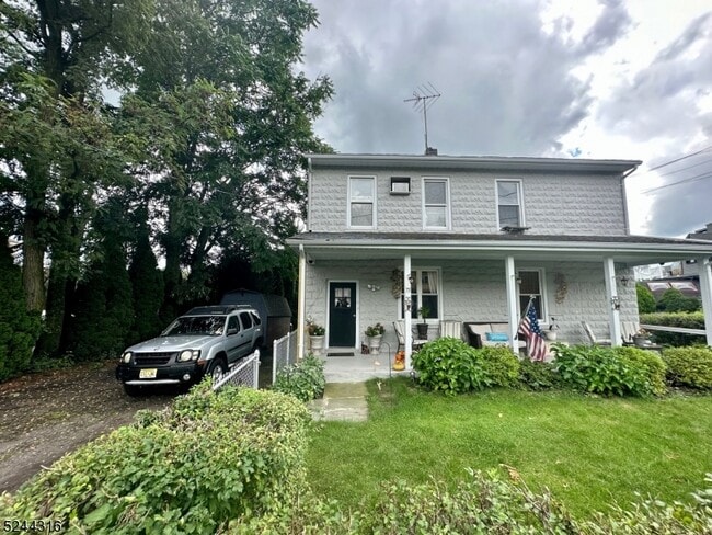 Photo - 75 Bloomfield Ave Casa