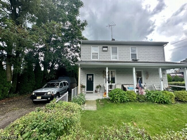 Building Photo - 75 Bloomfield Ave Rental