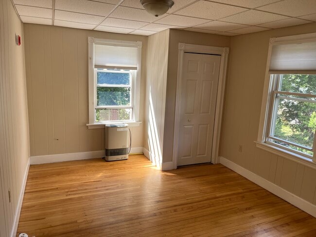28 Saint George St Unit #3