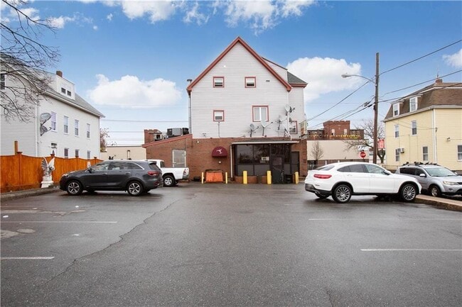 Building Photo - 0 Lonsdale Ave