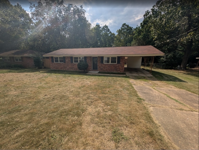 Photo - 1130 Lombard Dr