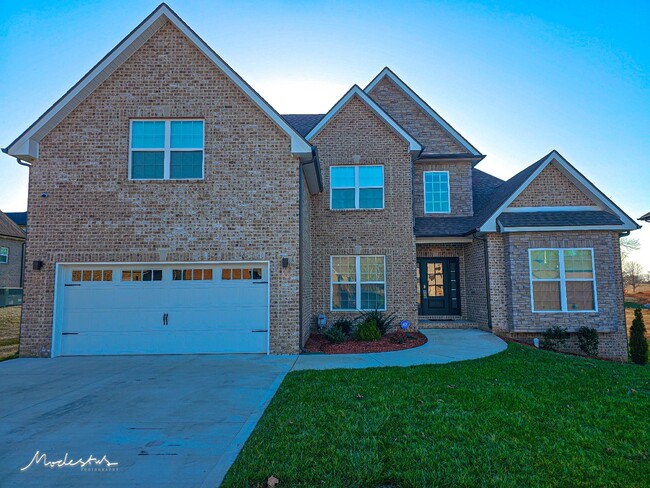 Building Photo - 1718 Oak Frst Dr