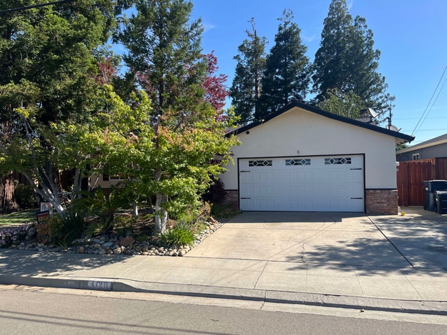 Photo - 4120 Pomona Way