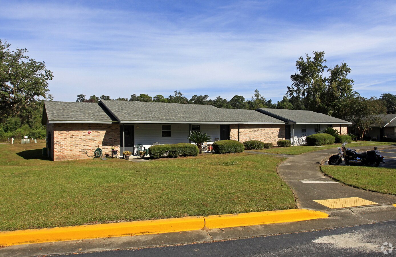 Photo - Moss Creek Apartments