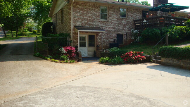 Building Photo - 3817 Cline Drive Rental