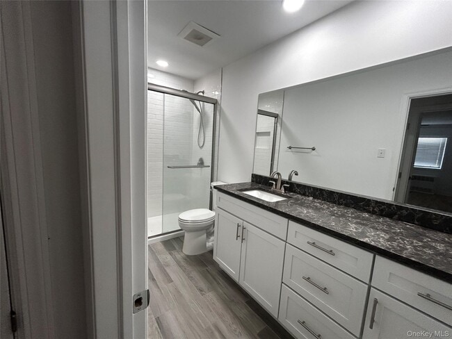 Photo - 220 Dawson Ln