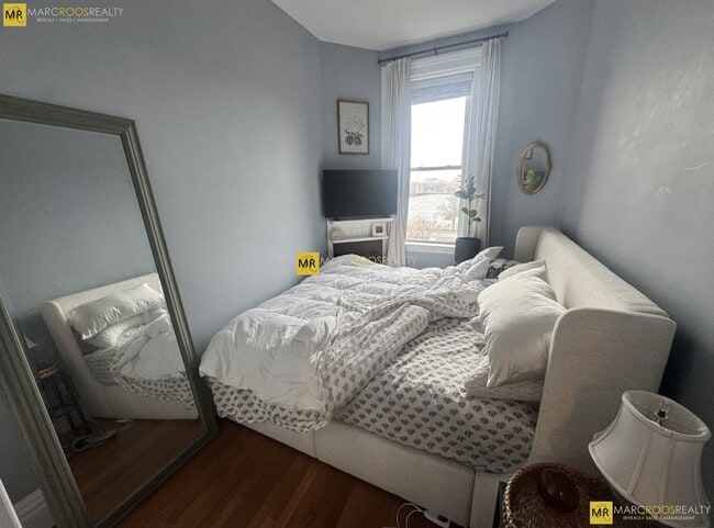 Photo - 464 Beacon St Unit 3R