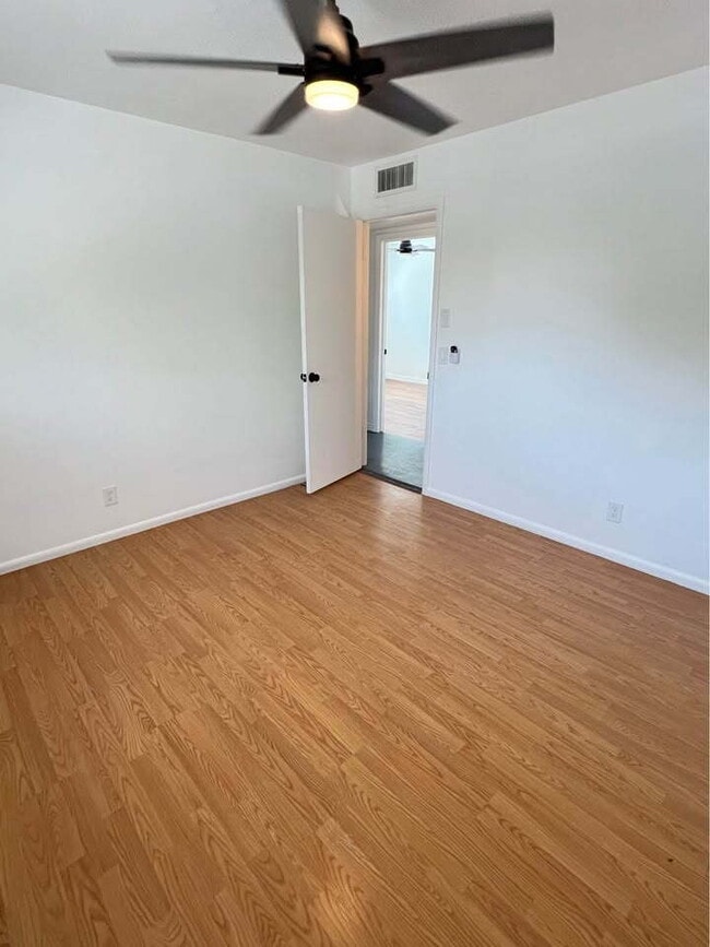 Photo - "Private Room with a shared bathroom (1 other room) locate in the Heart of Washington, UT!" Unit Room 1