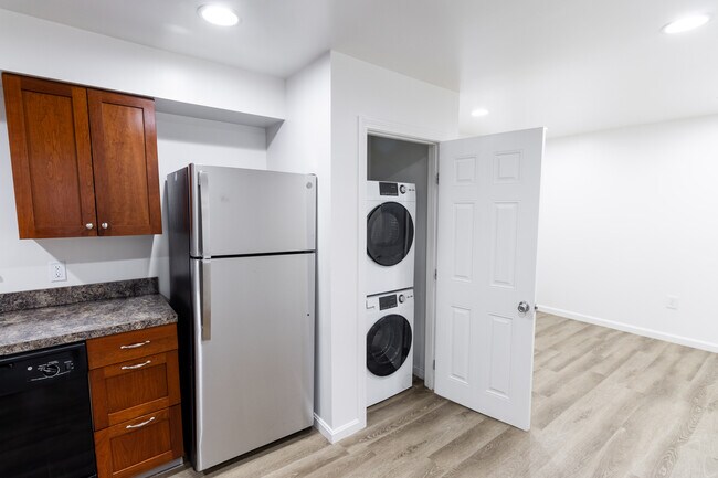 Photo - Newport Landings Apartment Community