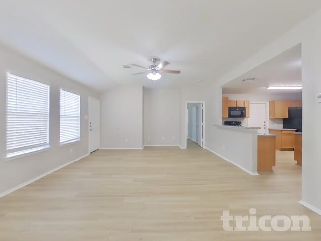 Photo - 2926 Umiak Dr