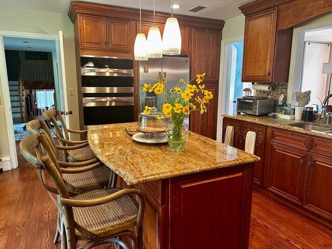 Photo - 222 Thornwood Rd