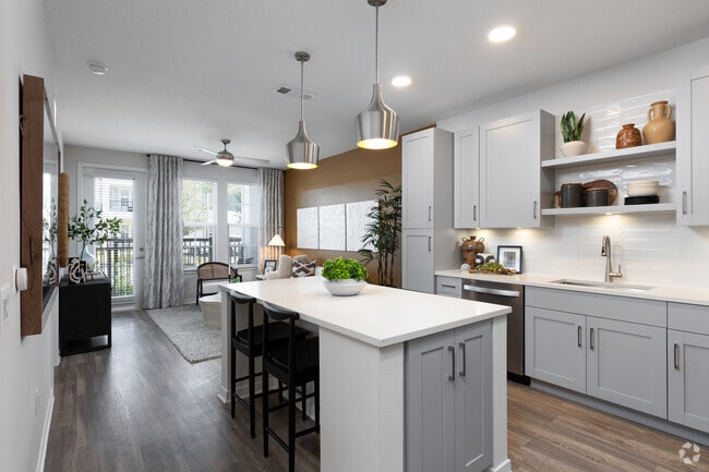1BR, 1BA - 897SF