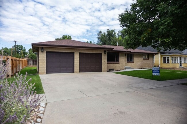 Photo - Charming All-Brick 2 Bedroom 3 bathroom Ranch Near Downtown Windsor!