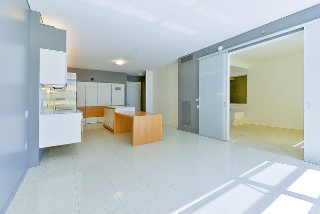 Building Photo - Veer Towers 504W-CityCenter/Aria Fountain ...