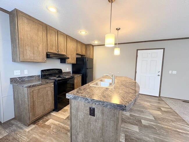 Photo - 10694 State Rte 762