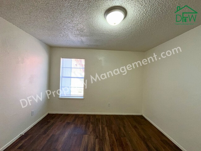 Photo - Fry Street Apartments