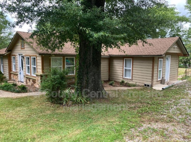 Building Photo - 3115 Parkwood Rd Rental