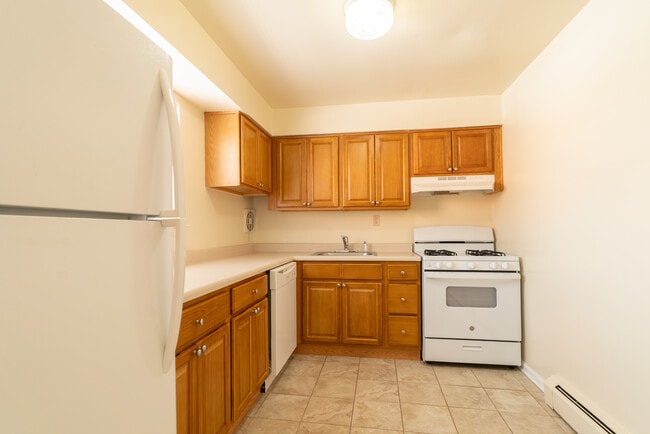 Middlesex Village Apartments