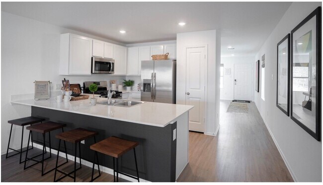 Photo - 12039 Rockview Dr