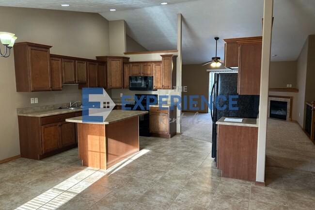 Photo - 5706 W 58th St