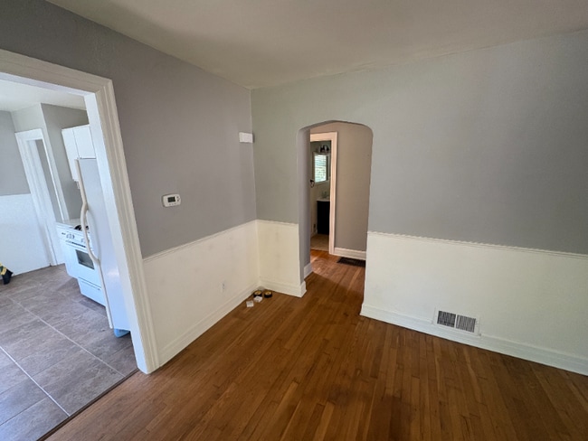 Photo - 2546 W Walnut St