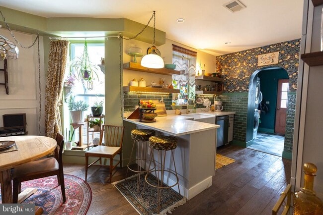 Photo - 1010 S Paxon St