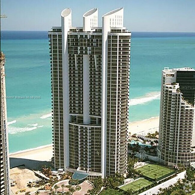 Building Photo - 18101 Collins Ave Unit 1807 Rental