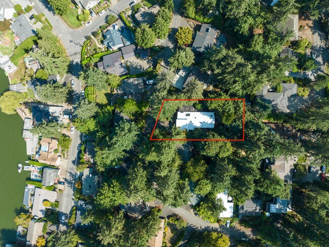 Photo - 570 Middlecrest Rd Casa