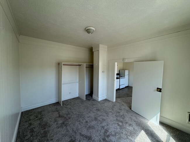 Photo - 309-361 NW Jackson Unidad 1