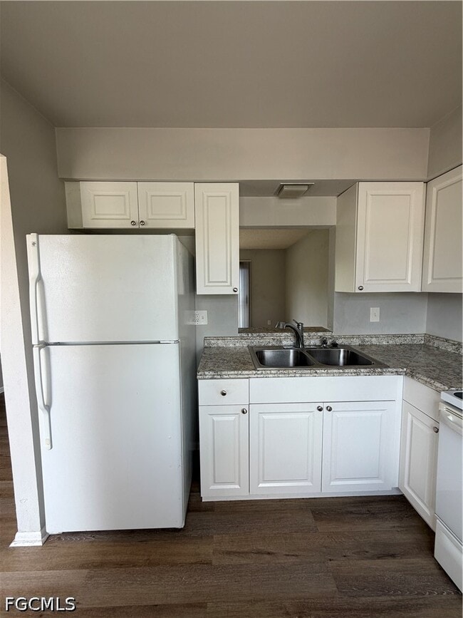 1920 W Lakeview Blvd Unit 4