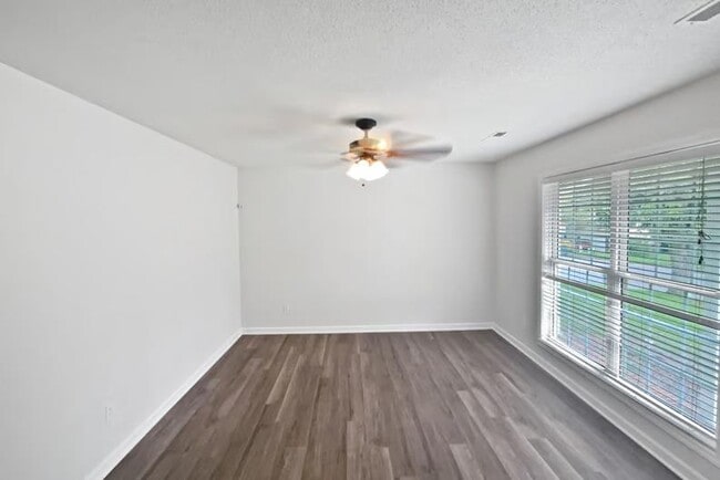 Photo - 6810 Ironwood Cir