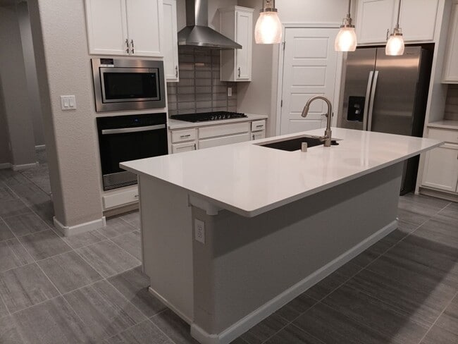 Photo - 3 Bedroom, 2 Bathroom Home! Schedule a Showing!