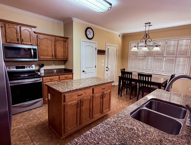 Photo - 158 E Porter Run Dr