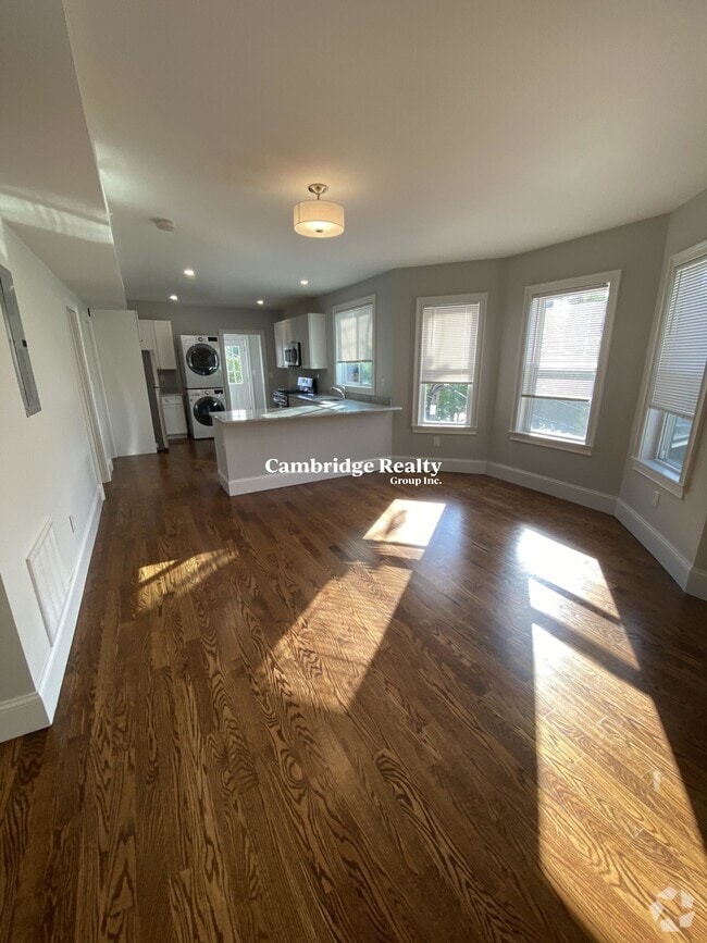 Building Photo - 3 Hamilton Rd Unit 2 Rental