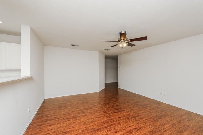 Photo - $1,850 4 Bed/2 Bath/2 Garage Ready for Move-in Home in Woodland Creek