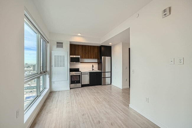 2059 19th St - Web Quality - 020 - 54 Studio 2 1429