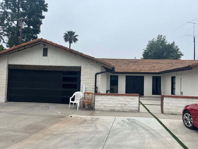 Photo - 18242 Sylvan St Casa