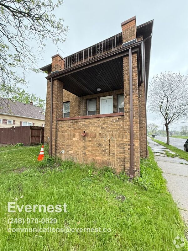Building Photo - 5440 Milford St Rental