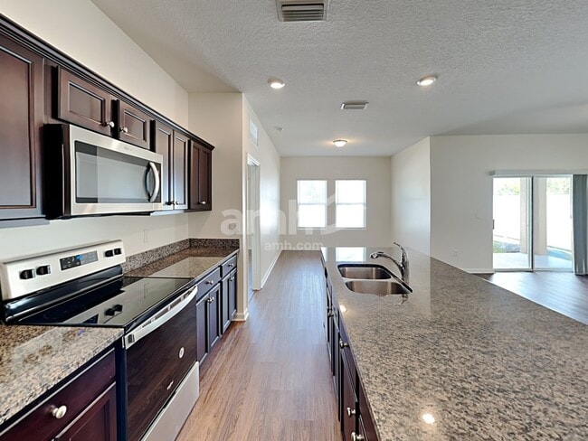 Photo - 8712 Layalie Way